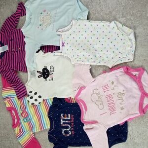 🛝 Baby Onesie Bundle